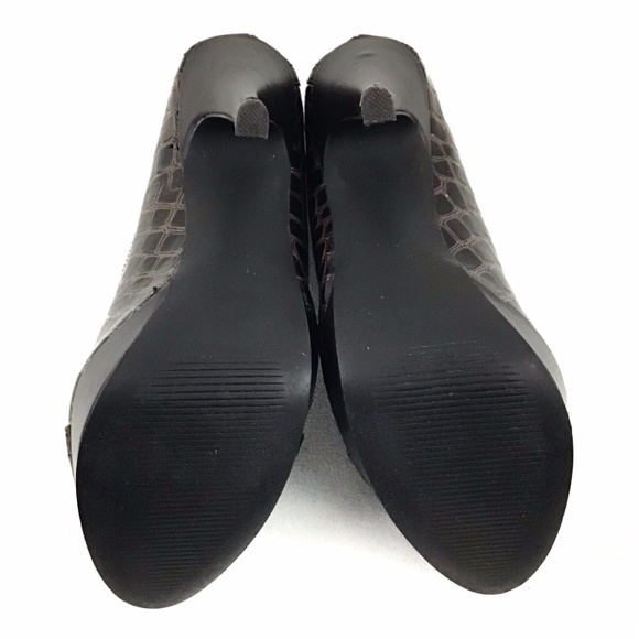 Charles David Dark Brown Alligator Croc Heels 7B - Picture 6 of 6